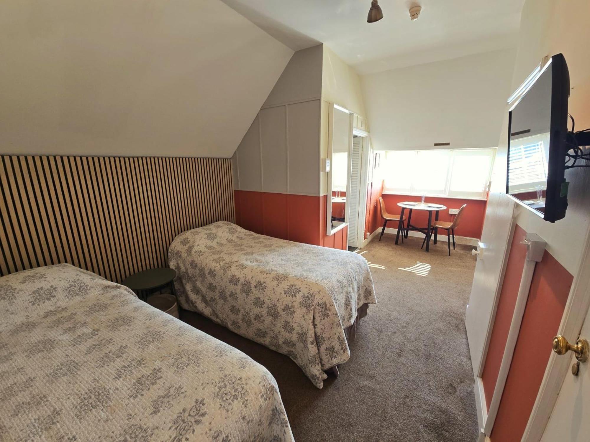 Glendevon House Hotel ブロムリー エクステリア 写真