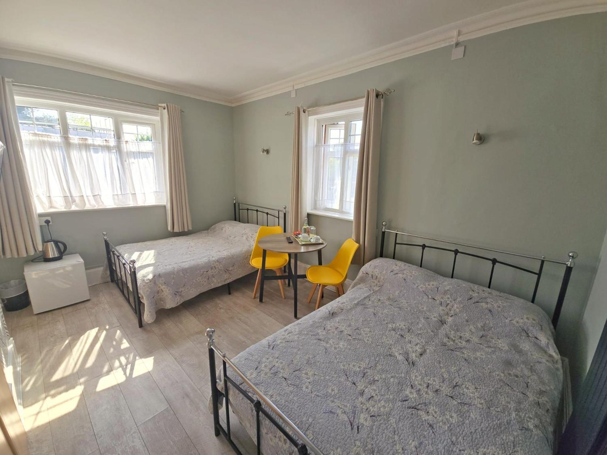 Glendevon House Hotel ブロムリー エクステリア 写真